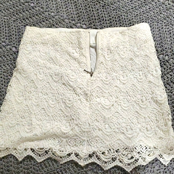 Forever 21 Mini Skirt - Picture 2 of 3
